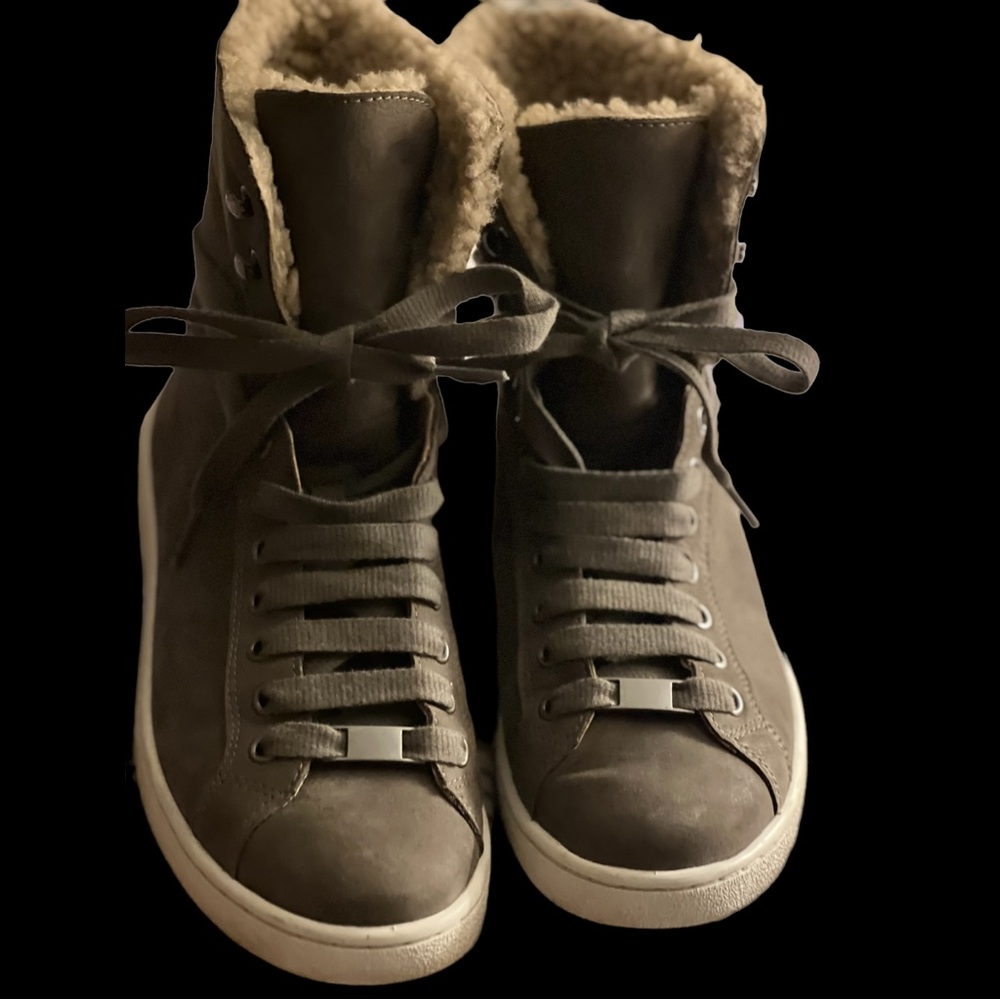 Ugg Sneakers